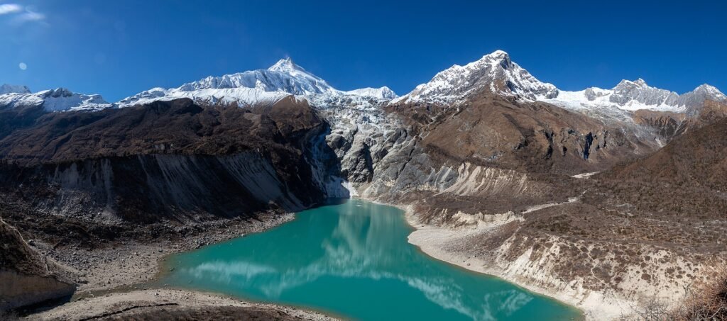 On Manaslu, 86-Year-Old Carlos Soria Becomes the Oldest Person to Summit an 8,000m Peak