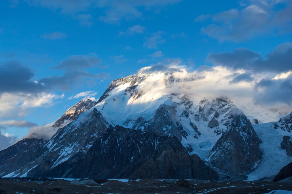 Body of missing Pakistani climber Sohail Sakhi recovered from Broad Peak