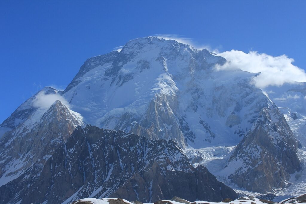 Body of ’14 Peaks’ Netflix Star Recovered Following Deadly Broad Peak Avalanche