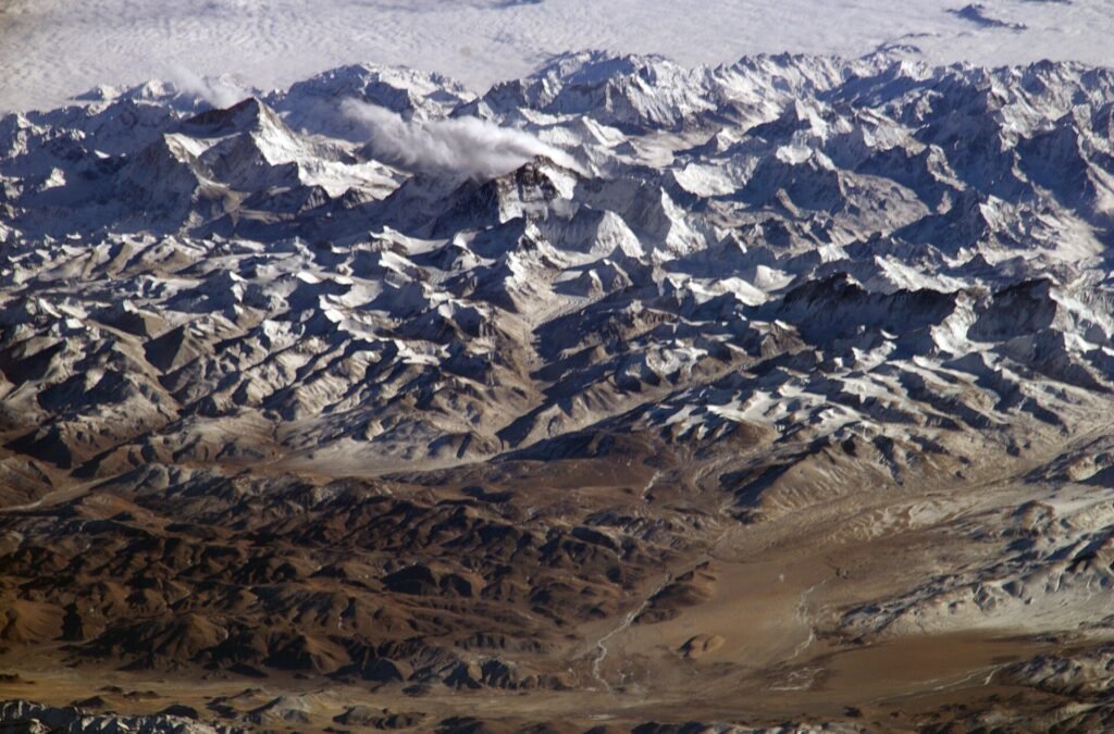 The Nepal Government Wants to Make It Harder to Climb Mount Everest