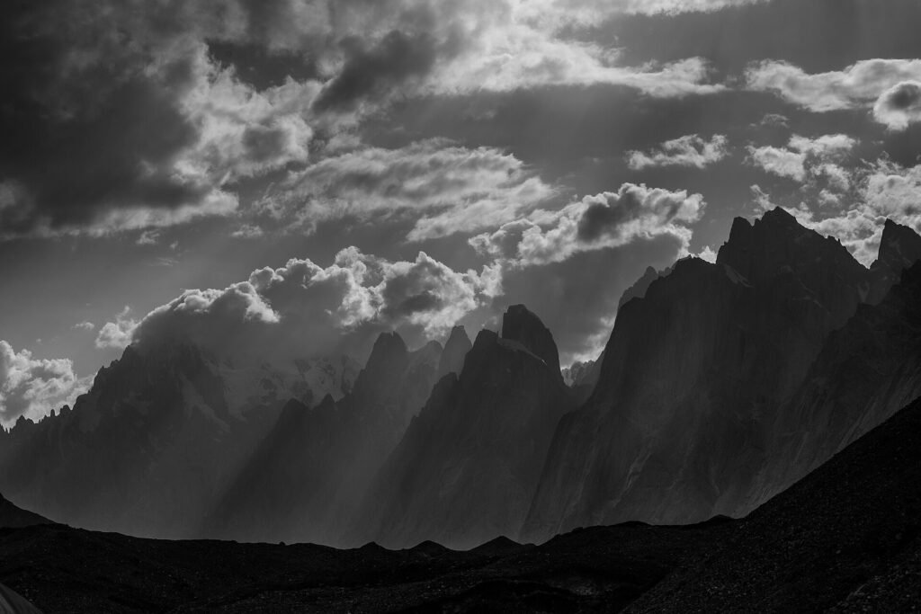 The Karakoram Climbing Calendar: When the Windows Open