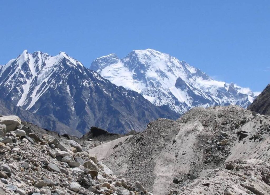 Omani, Nepali climbers dead after avalanche strikes Pakistan’s Broad Peak