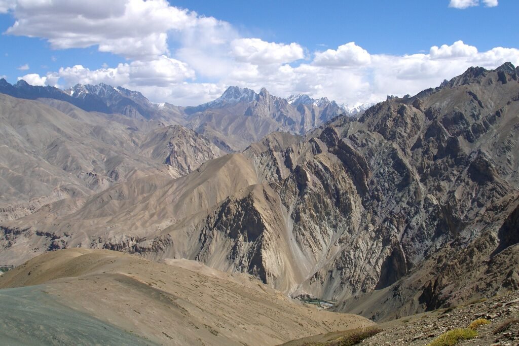 The Bold Free Solo Climber You’ve Never Heard Of